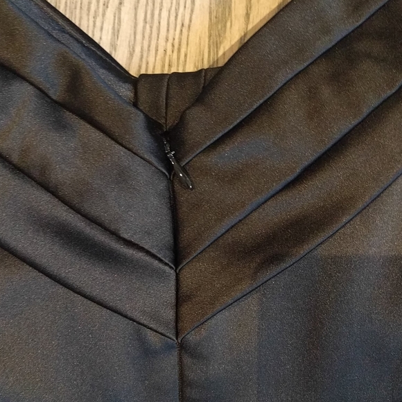 Beautiful  black dress by Brian Bailey 🌸🌼🌼🌸🌼 - Picture 13 of 13